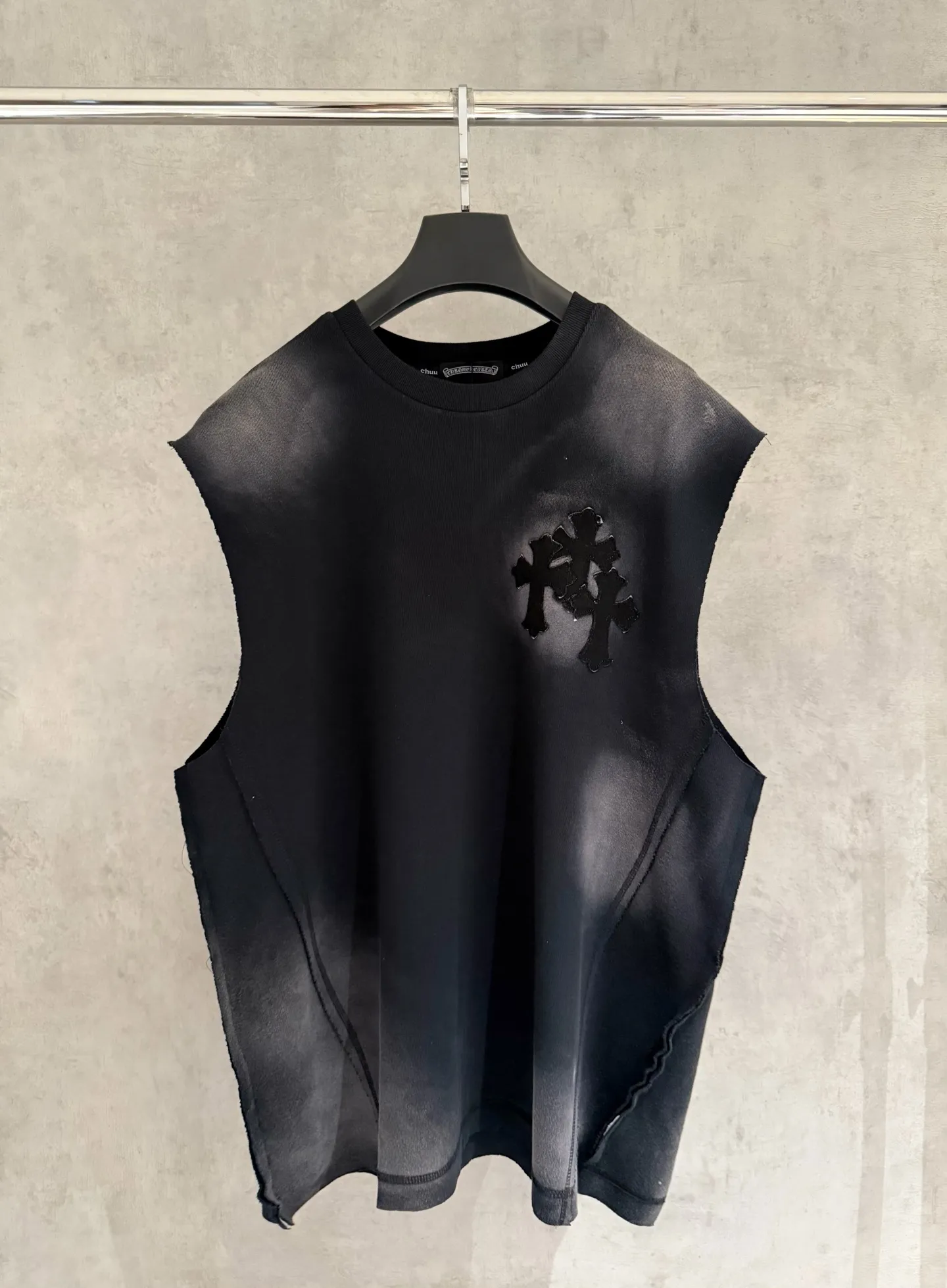 🅿️200 [Strict quality control] CH Crow Heart Sleeveless Round Neck T-shirt 320g heavy-duty composite fabric The upper body is wide and stylish Ice-feeling experience on the inside Waist side splicing tailoring Spray horse slip plus burning process The oversize version highlights the trendy design Size: L-4XL